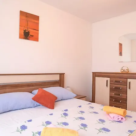 Apartment Apartman J & M