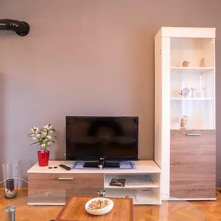 Apartman J & M Apartment