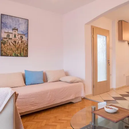 Apartman J & M Apartment